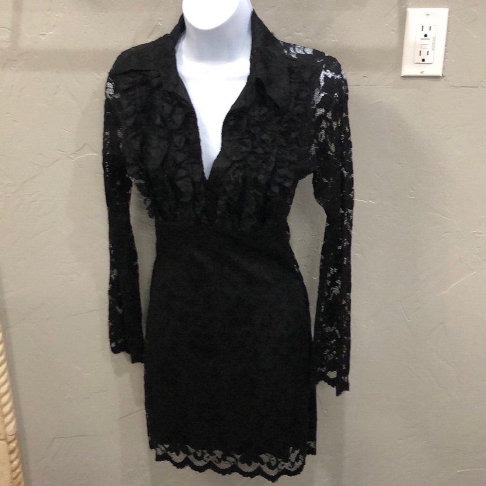 A black long sleeve dress